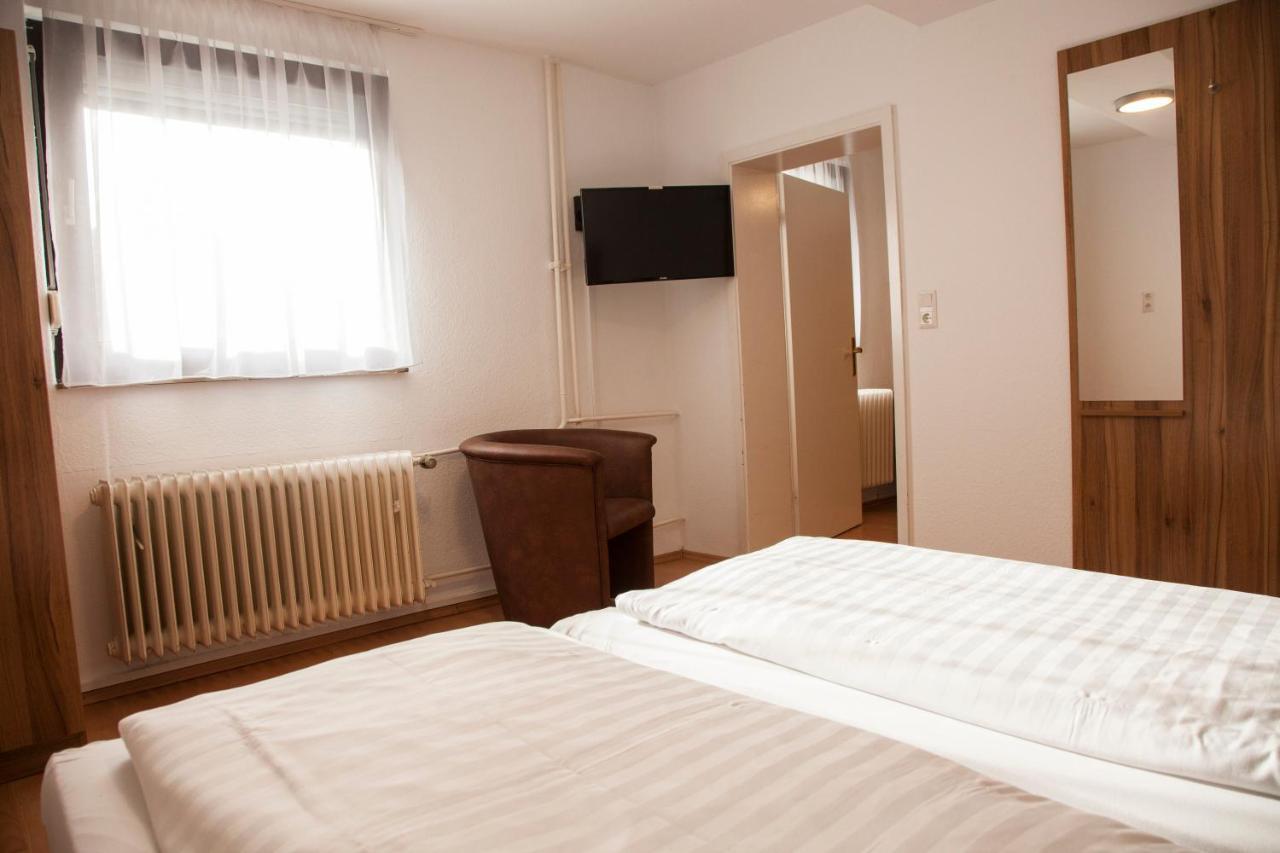 Gaestehaus Haeuser Linden  Buitenkant foto